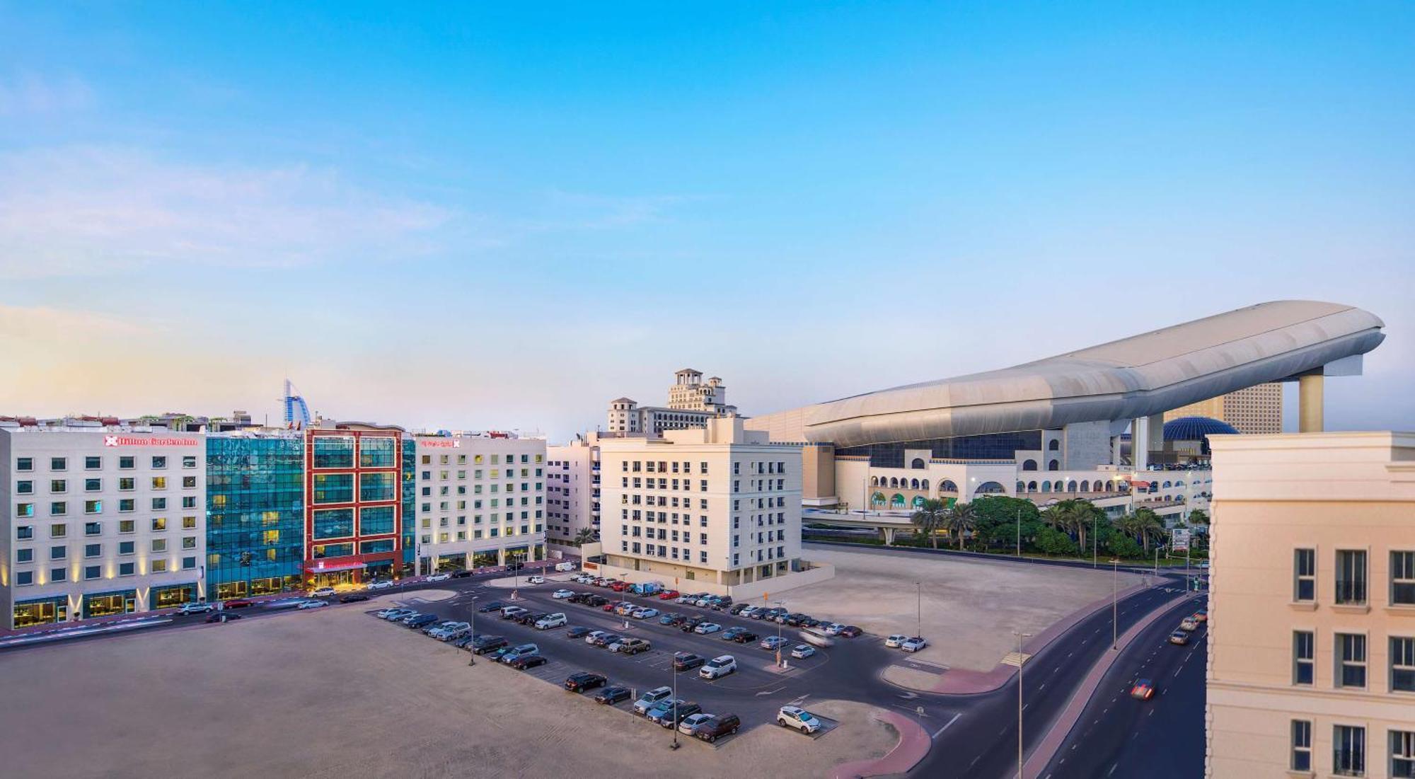 Hilton Garden Inn Dubai Mall Of The Emirates Exterior foto